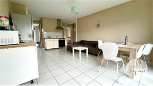 t5 à la vente -   10000  TROYES, surface 80 m2 vente t5 - UBI430583075